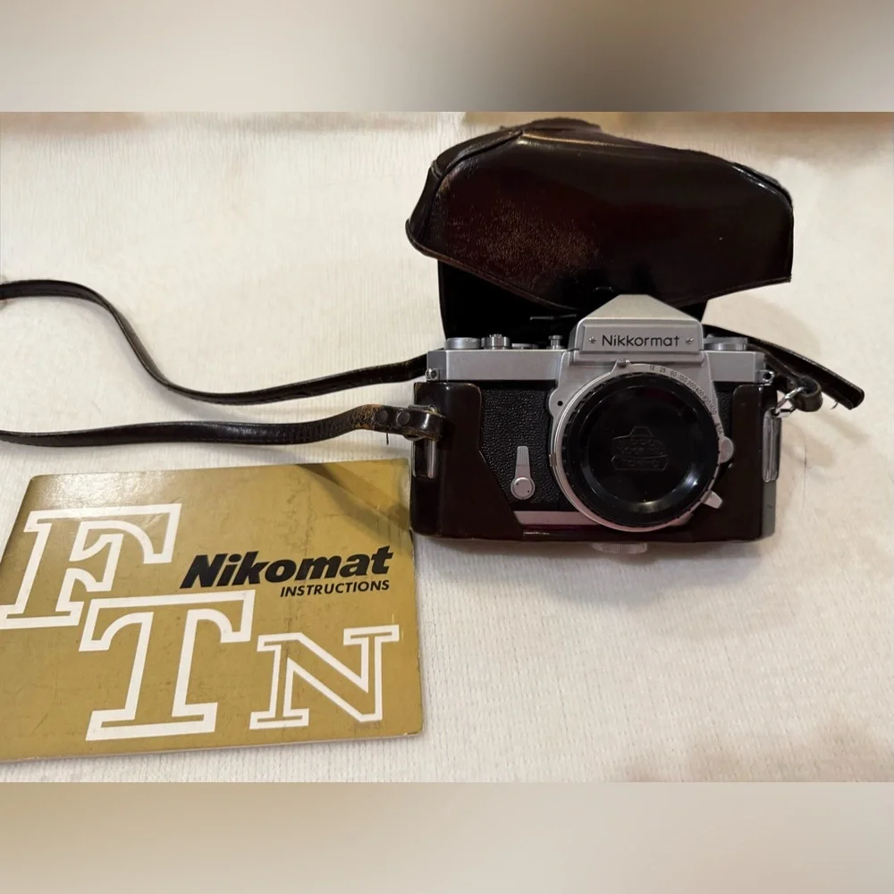 NIKON Nikkormat FT 35mm Film SLR Camera